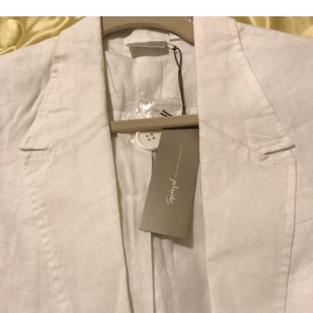 White blazer - Picture 6 of 7